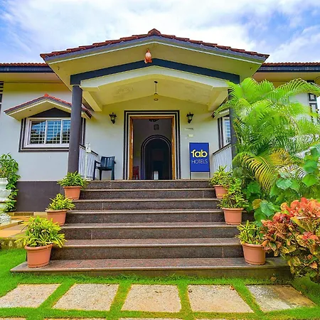 Fabescape Vagator Retreat Resort With Swimming Pool